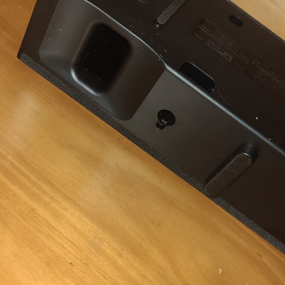 Samsung Soundbar (Like New) - Picture 9 of 12